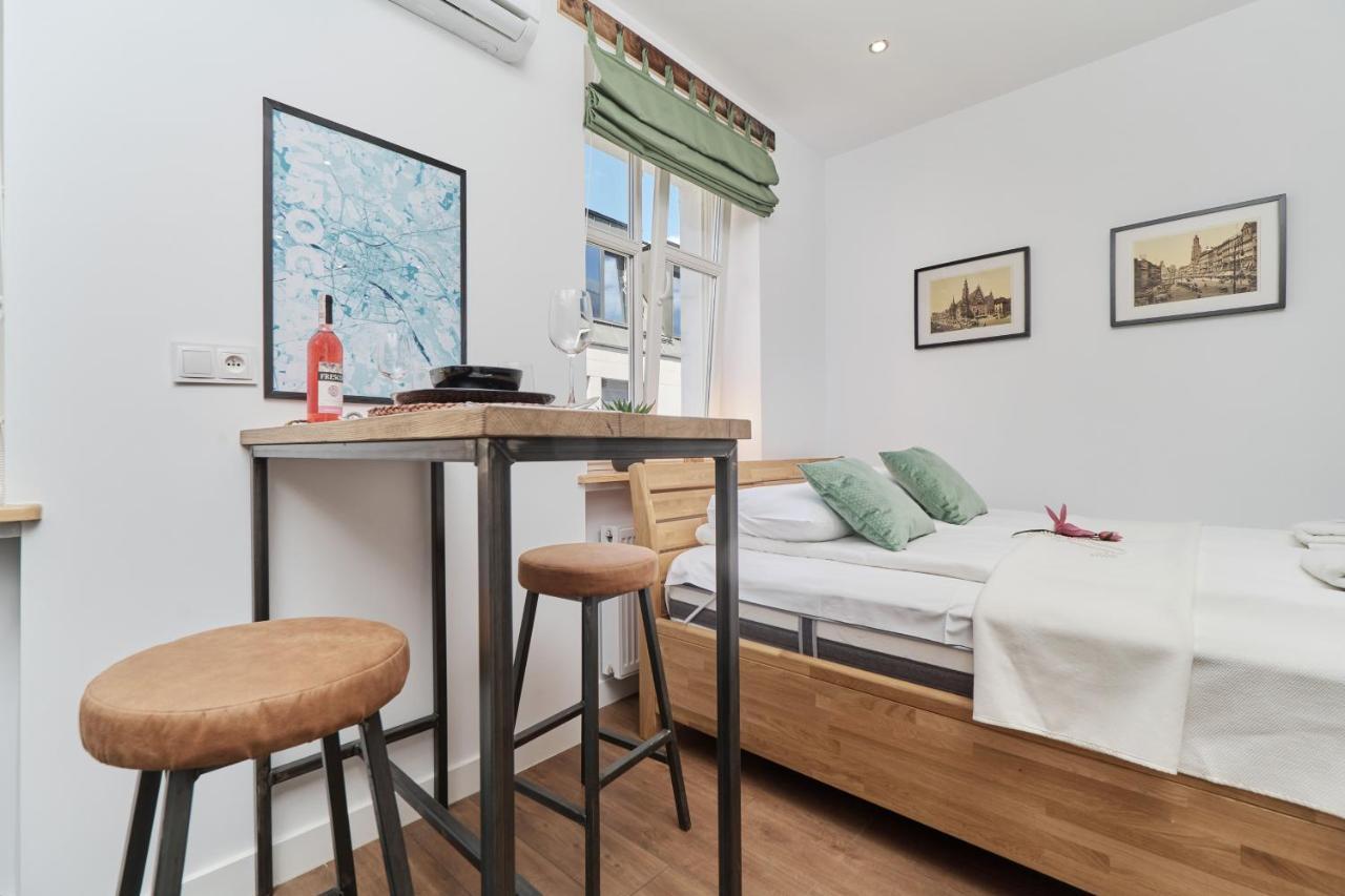 City Center Studio Wroclaw By Noclegi Renters Ngoại thất bức ảnh